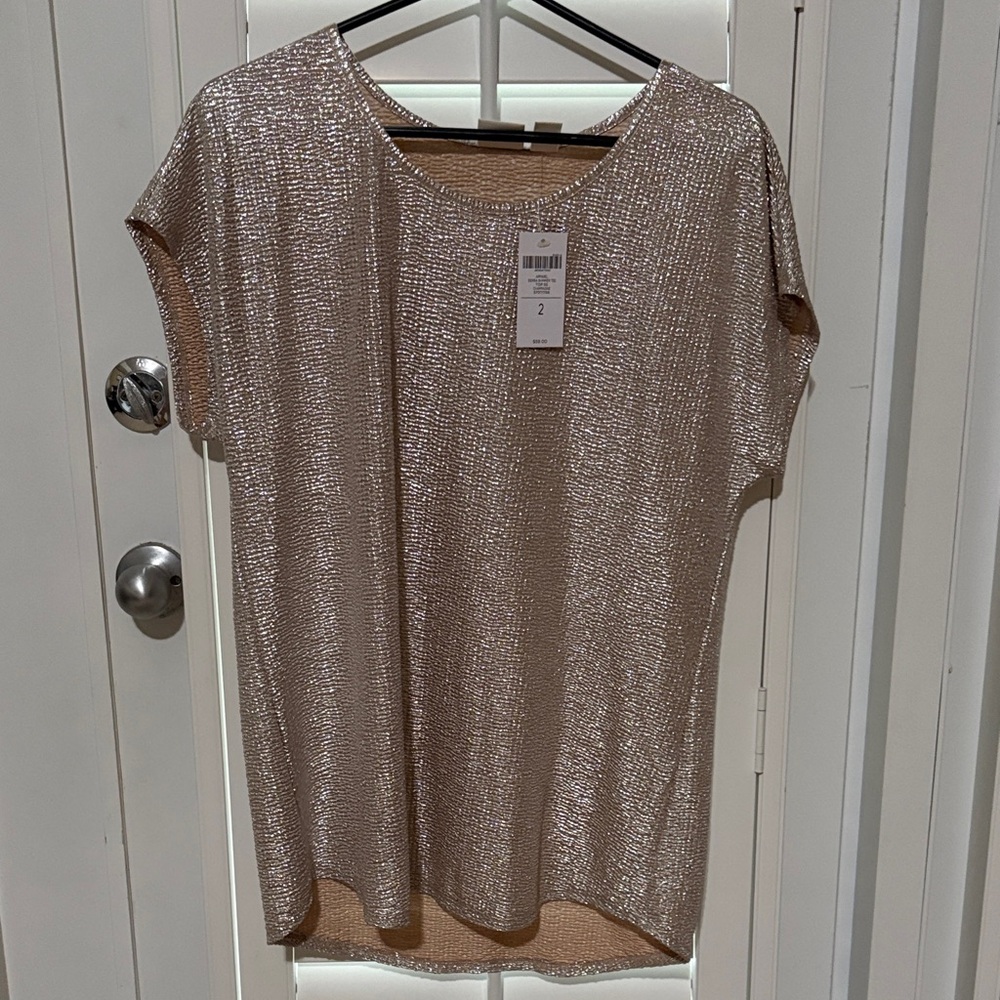 ✨ Chico’s Champagne Sierra Shimmer Tee – NWT ✨